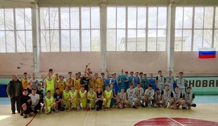 Вольск стал местом проведения областных соревнований по баскетболу